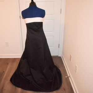 Strapless Evening Dress Comes With Shawl